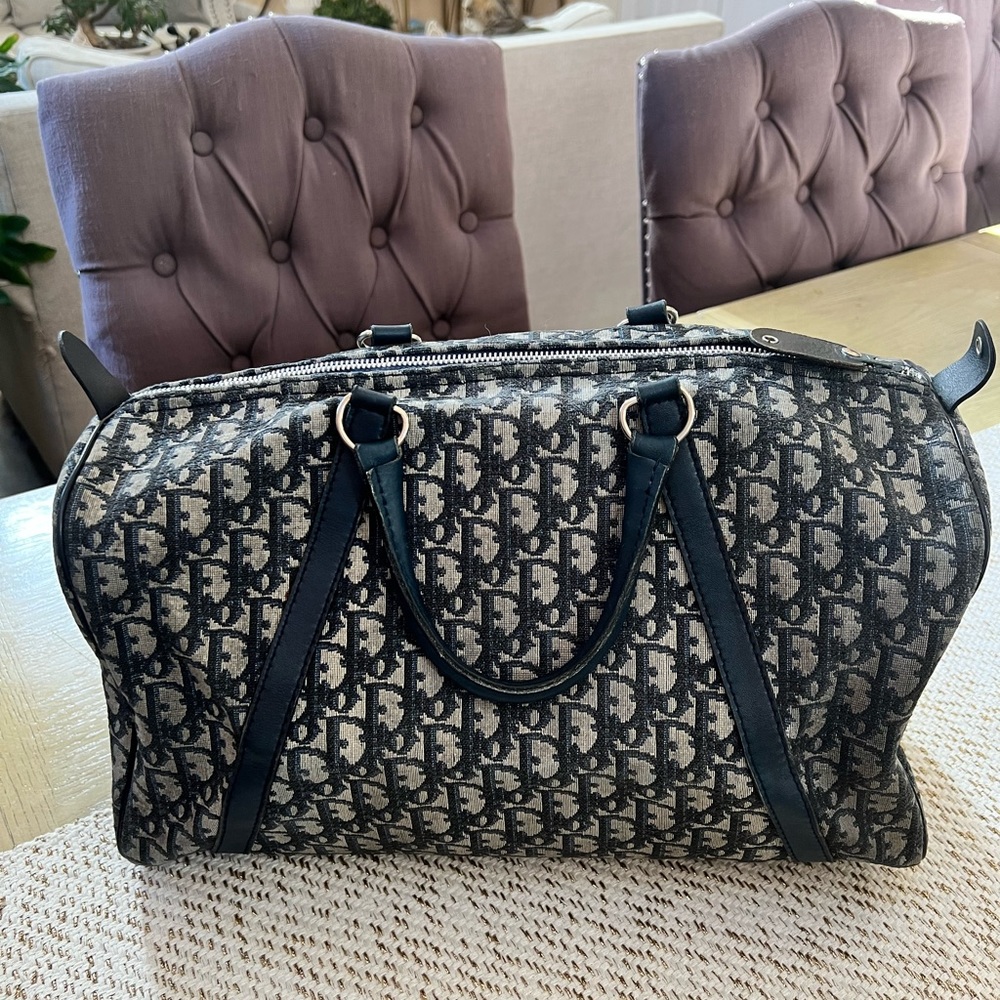 Dior vintage trotter Boston bag with leather lining. Dark blue. Made in France